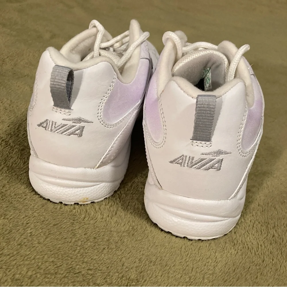 NIB Vintage Avia Walking Shoe Sneakers Size 8W